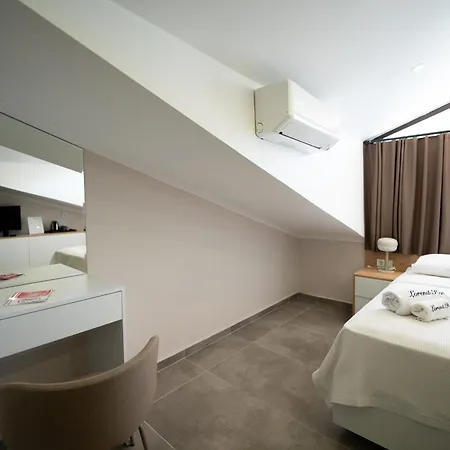 Hotel Lorend *