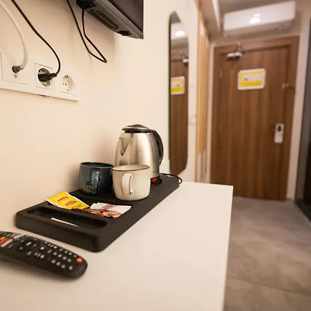 Lorend Hotel *